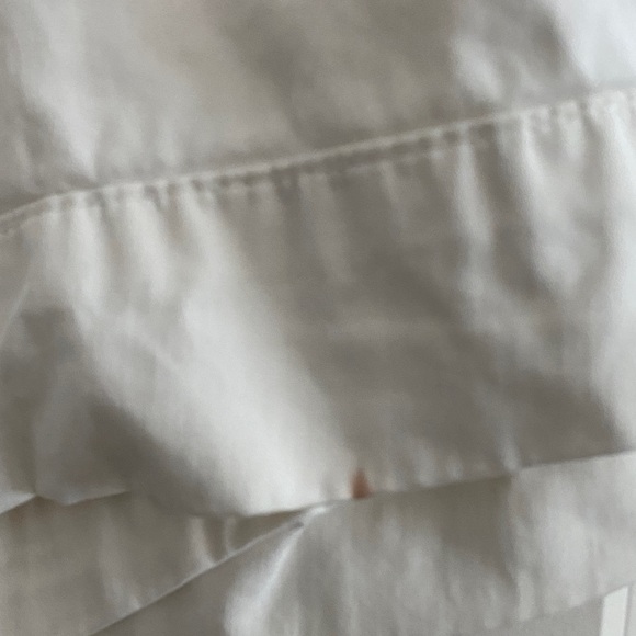 Abercrombie & Fitch Women's Cream Cargo Shorts - Picture 5 of 5